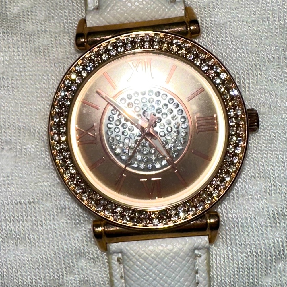 Elegant Gold and White Women's Watch